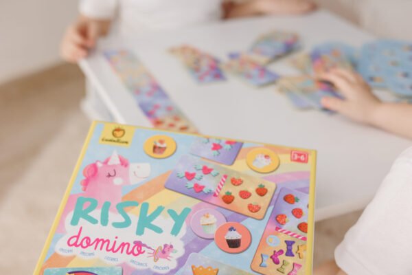 Risky Domino - Unicorns