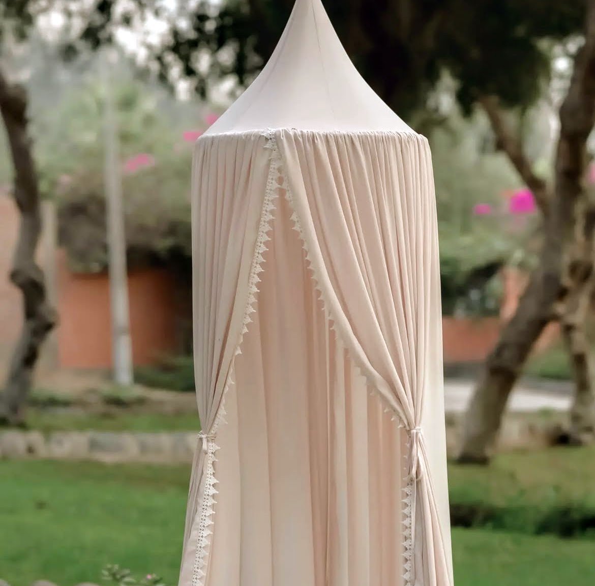 Dosel Minimalista Large con Encaje - Beige