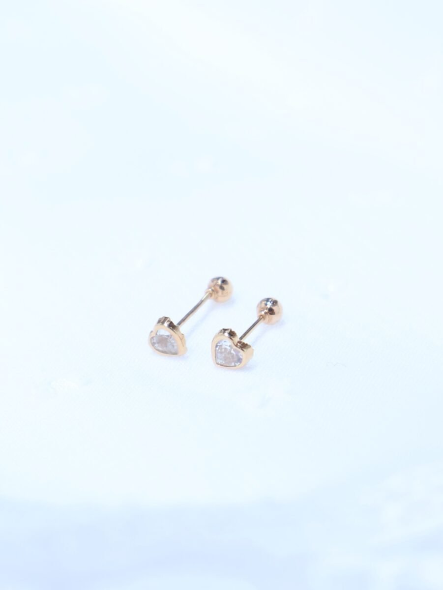 Arete Corazon Circon Blanco - Borde de Oro 18k