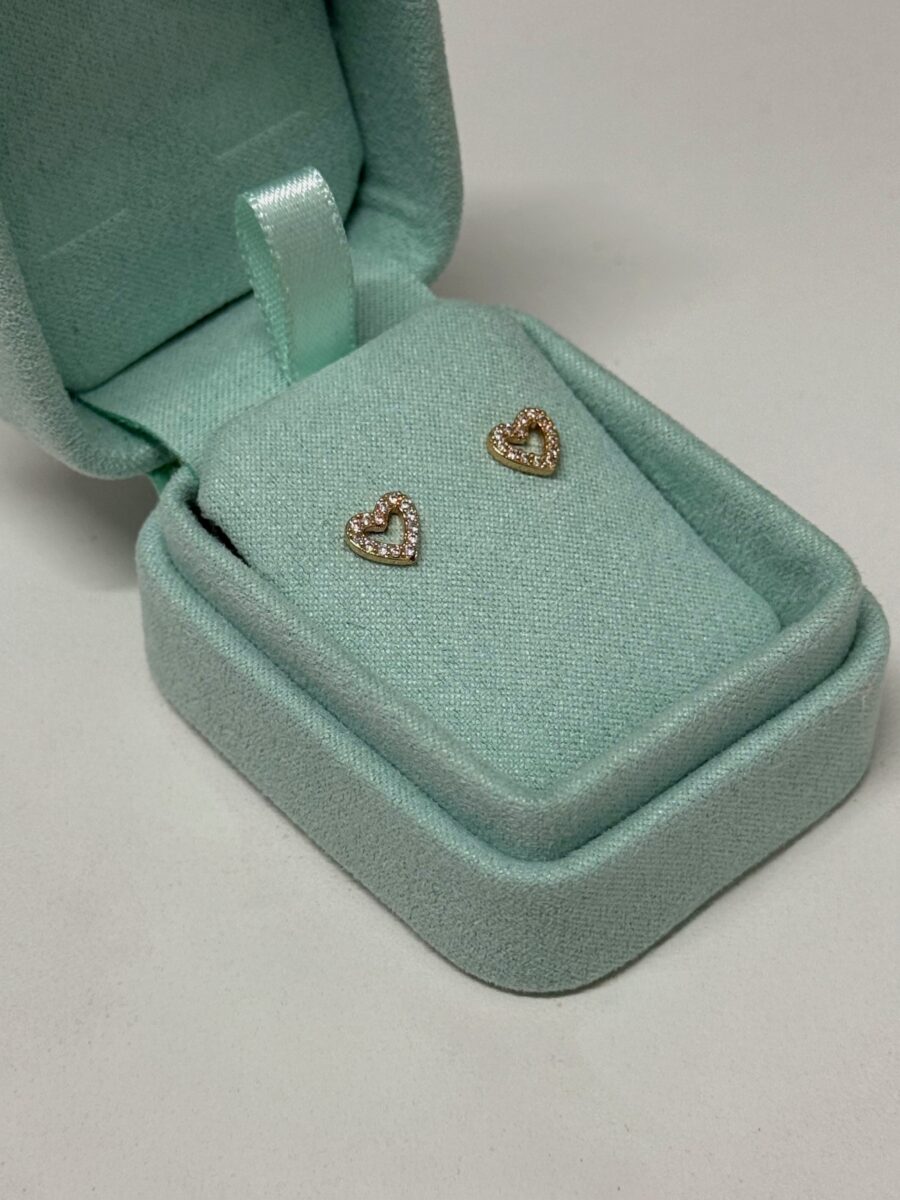 Arete Silueta Corazon Acero con baño de Oro - Imagen 2