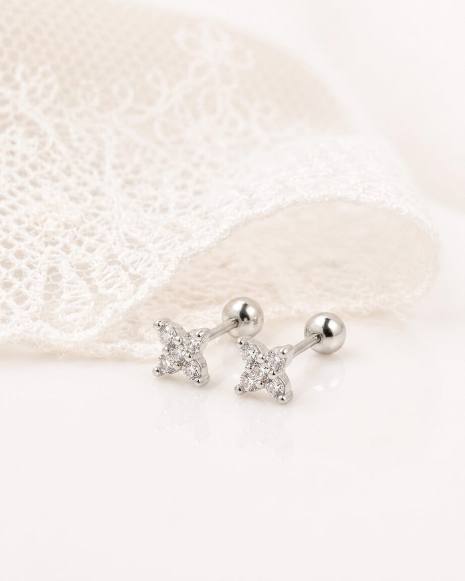 Arete Plata Flor Circones Pequeña - Blanca